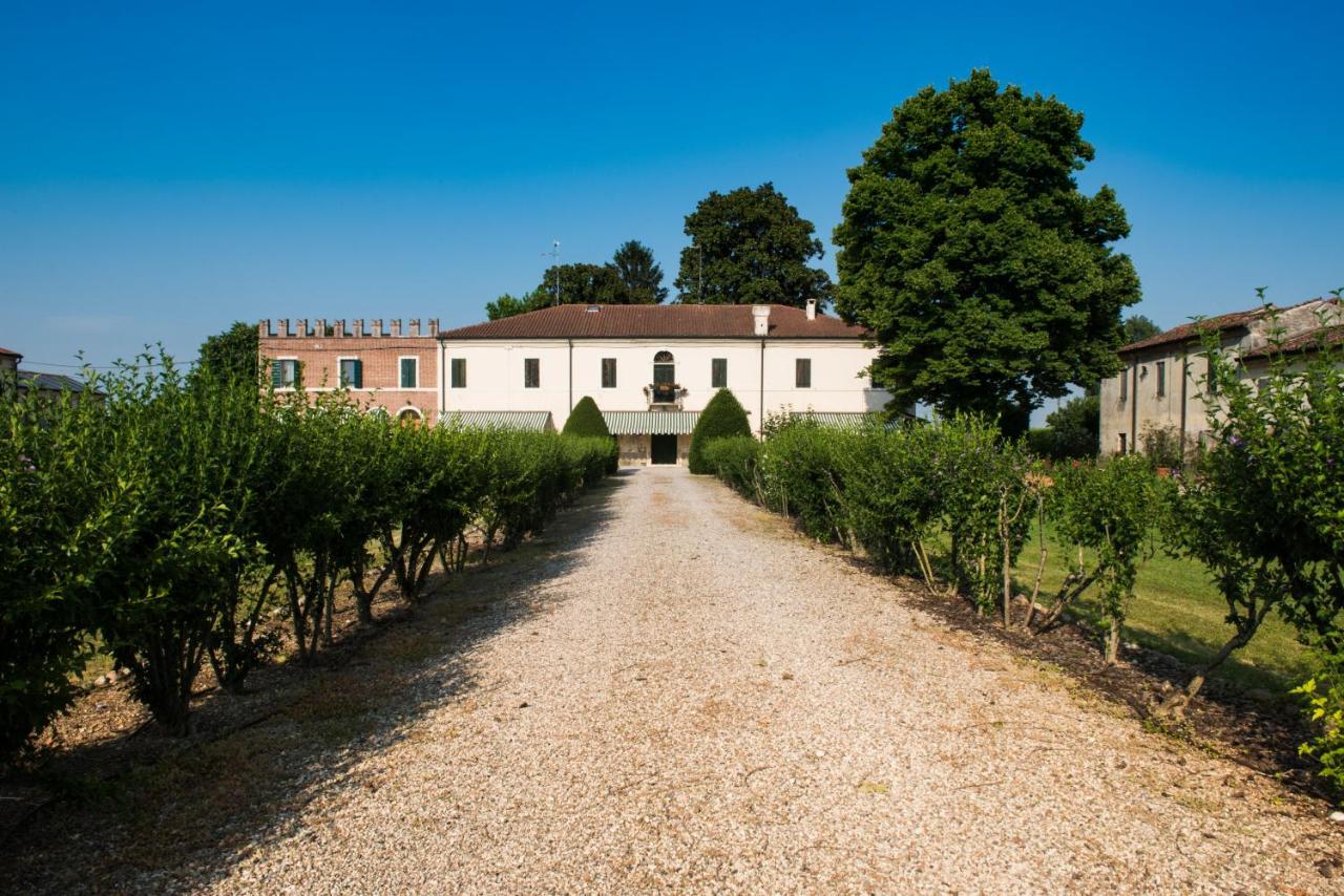 Agriturismo Lecolombare Ногароле Рока Екстериор снимка