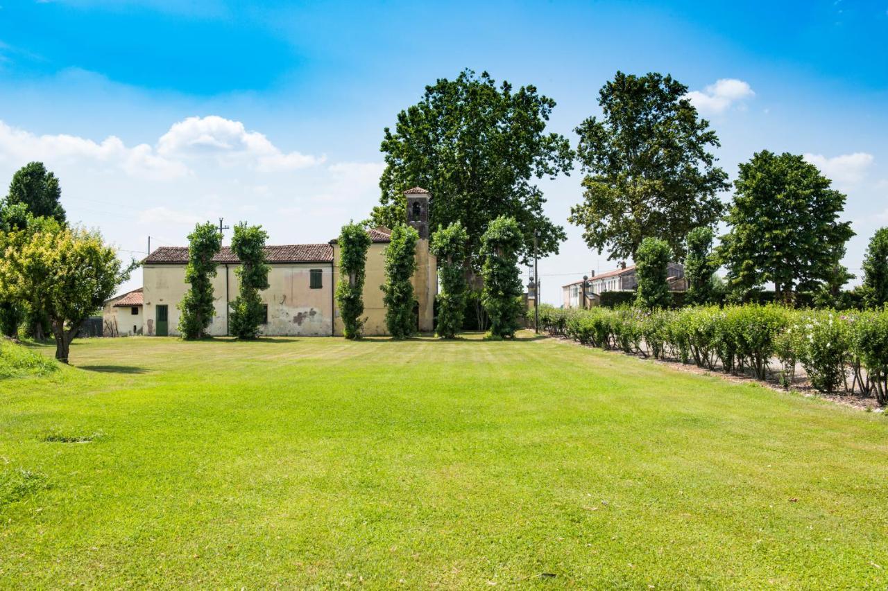 Agriturismo Lecolombare Ногароле Рока Екстериор снимка