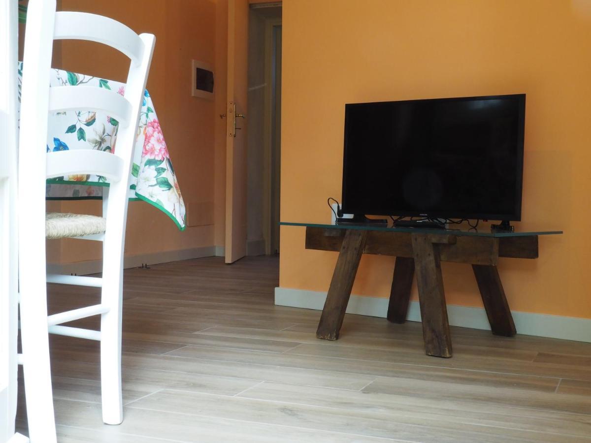 Agriturismo Lecolombare Ногароле Рока Екстериор снимка